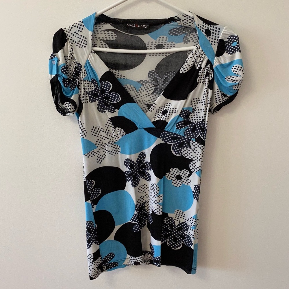 VINTAGE V NECK FLORAL T-SHIRT BLOUSE